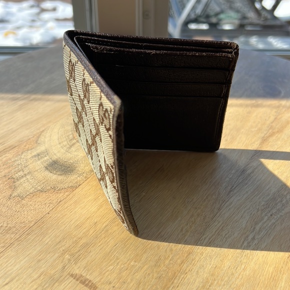 Gucci Wallet - Picture 2 of 13